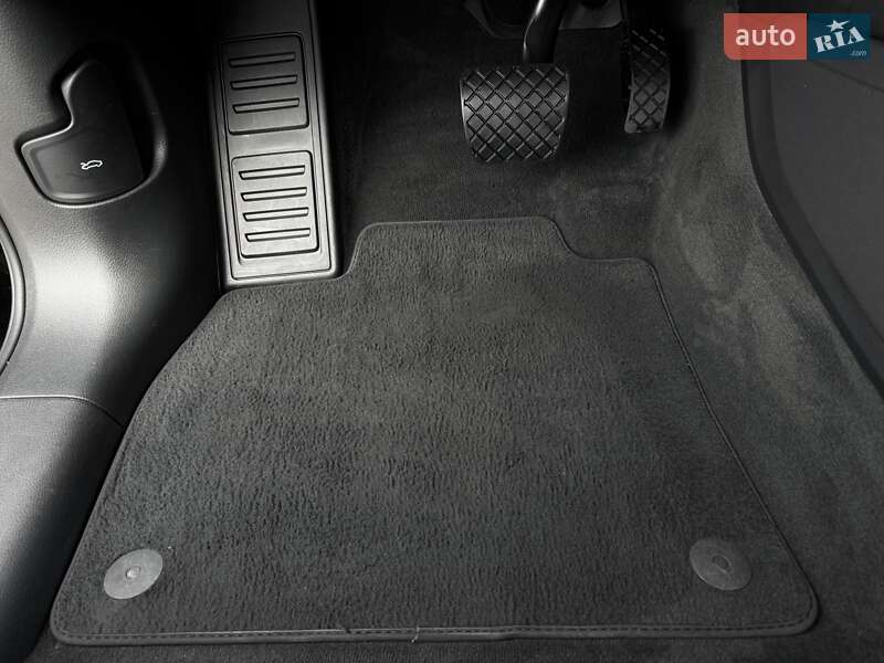 Внедорожник / Кроссовер Audi e-tron 2019 в Тернополе