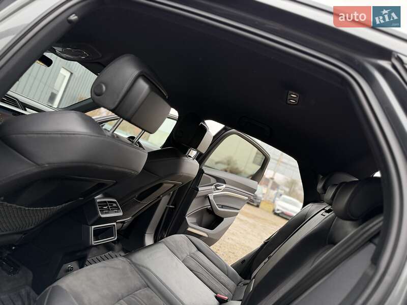 Позашляховик / Кросовер Audi e-tron 2021 в Трускавці