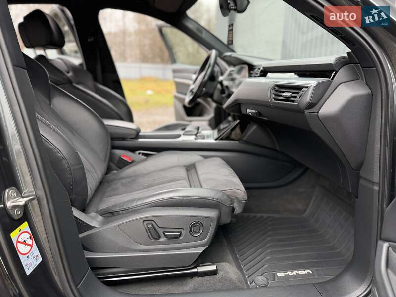 Позашляховик / Кросовер Audi e-tron 2021 в Трускавці