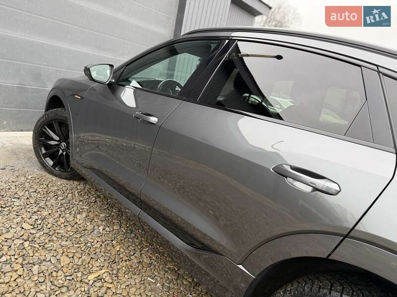 Позашляховик / Кросовер Audi e-tron 2021 в Трускавці