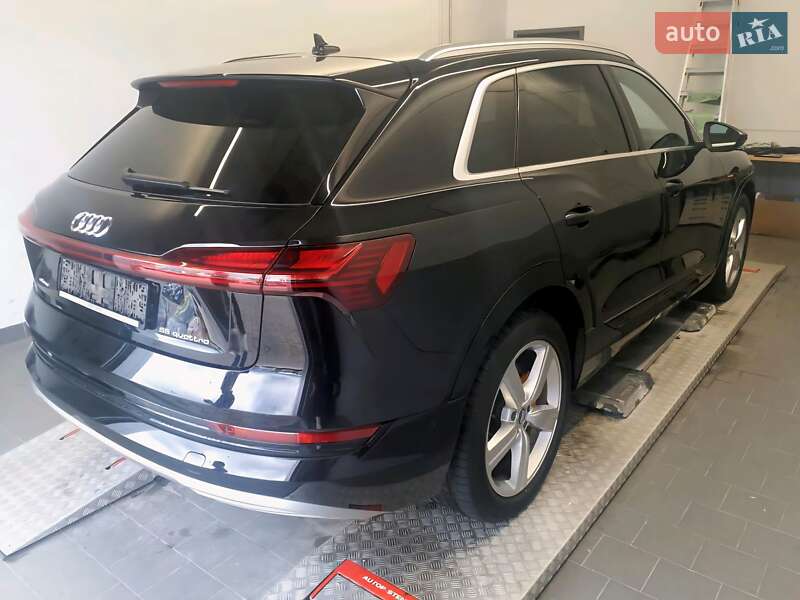 Позашляховик / Кросовер Audi e-tron 2021 в Львові фото 5 Позашляховик / Кросовер Audi e-tron 2021 в Львові