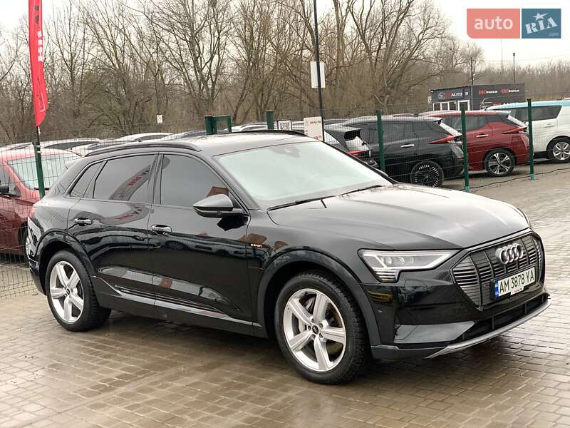 Внедорожник / Кроссовер Audi e-tron 2022 в Бердичеве