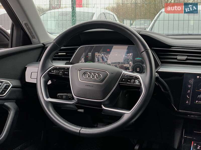 Внедорожник / Кроссовер Audi e-tron 2022 в Бердичеве