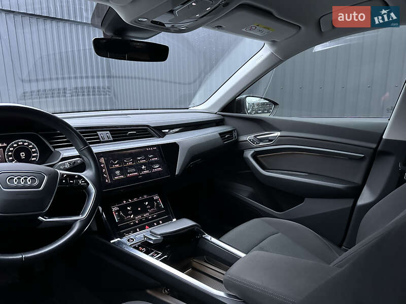 Внедорожник / Кроссовер Audi e-tron 2020 в Луцке