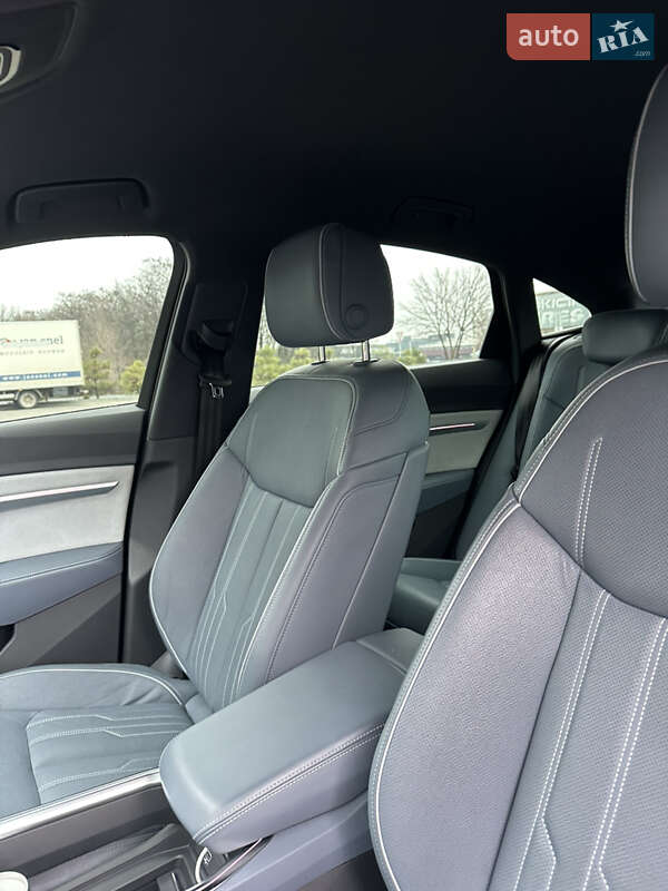 Позашляховик / Кросовер Audi e-tron 2020 в Дніпрі