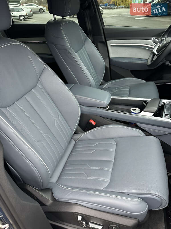 Позашляховик / Кросовер Audi e-tron 2020 в Дніпрі