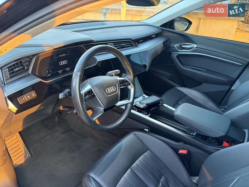 Внедорожник / Кроссовер Audi e-tron 2019 в Ужгороде фото 6 Внедорожник / Кроссовер Audi e-tron 2019 в Ужгороде