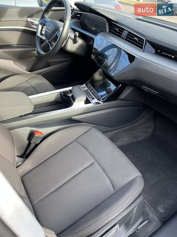 Внедорожник / Кроссовер Audi e-tron 2022 в Львове фото 21 Внедорожник / Кроссовер Audi e-tron 2022 в Львове