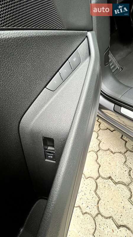 Внедорожник / Кроссовер Audi e-tron 2020 в Мукачево