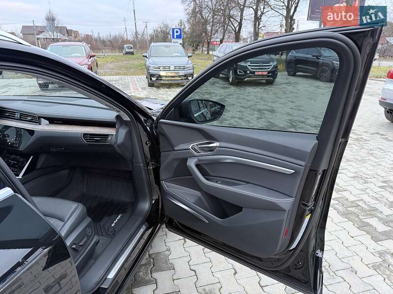 Внедорожник / Кроссовер Audi e-tron 2019 в Ужгороде фото 36 Внедорожник / Кроссовер Audi e-tron 2019 в Ужгороде