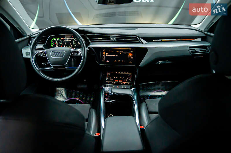 Внедорожник / Кроссовер Audi e-tron 2020 в Луцке фото 68 Внедорожник / Кроссовер Audi e-tron 2020 в Луцке