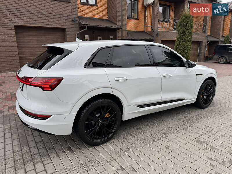 Внедорожник / Кроссовер Audi e-tron 2023 в Хмельницком