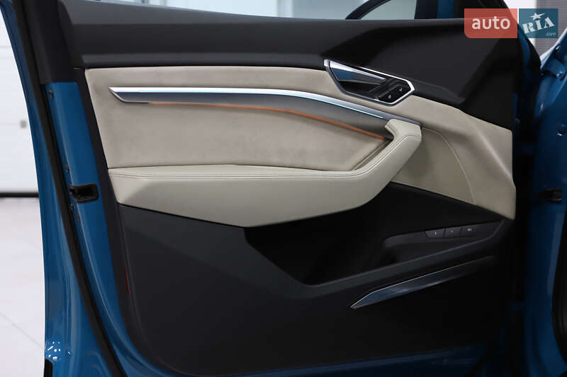 Внедорожник / Кроссовер Audi e-tron 2019 в Дрогобыче