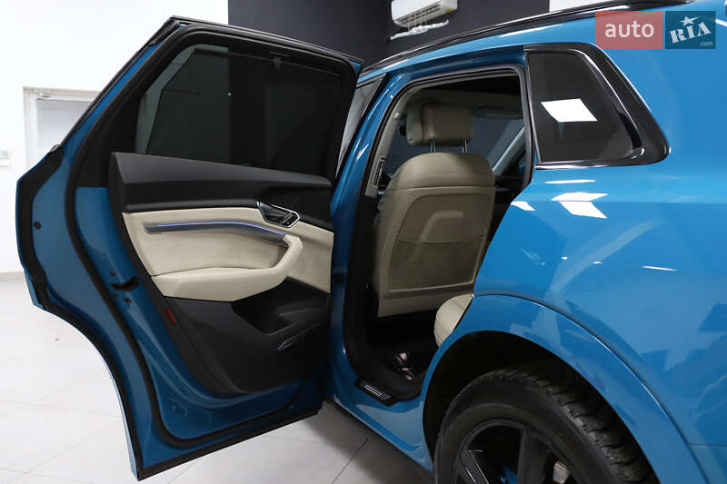 Внедорожник / Кроссовер Audi e-tron 2019 в Дрогобыче