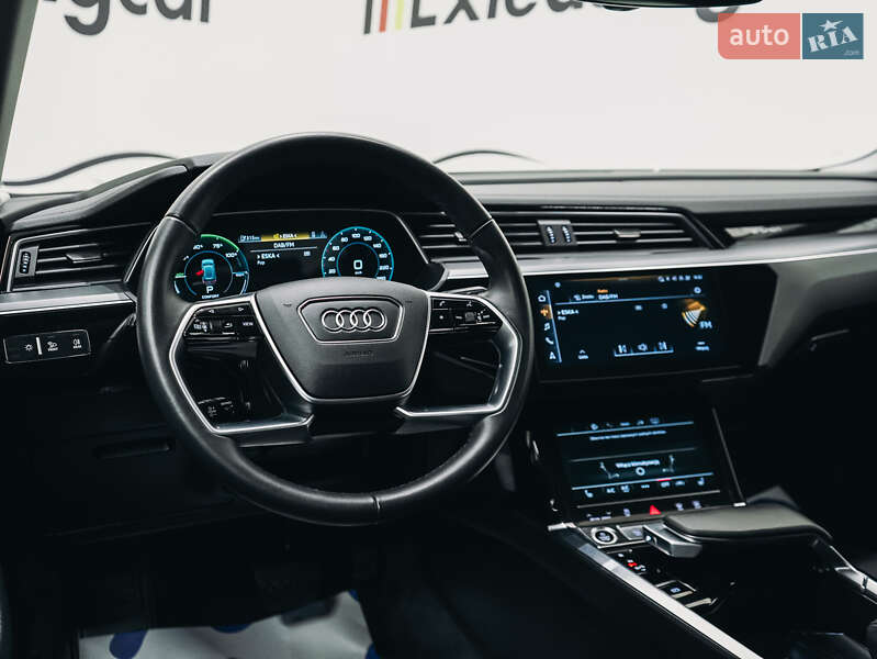 Внедорожник / Кроссовер Audi e-tron 2022 в Львове