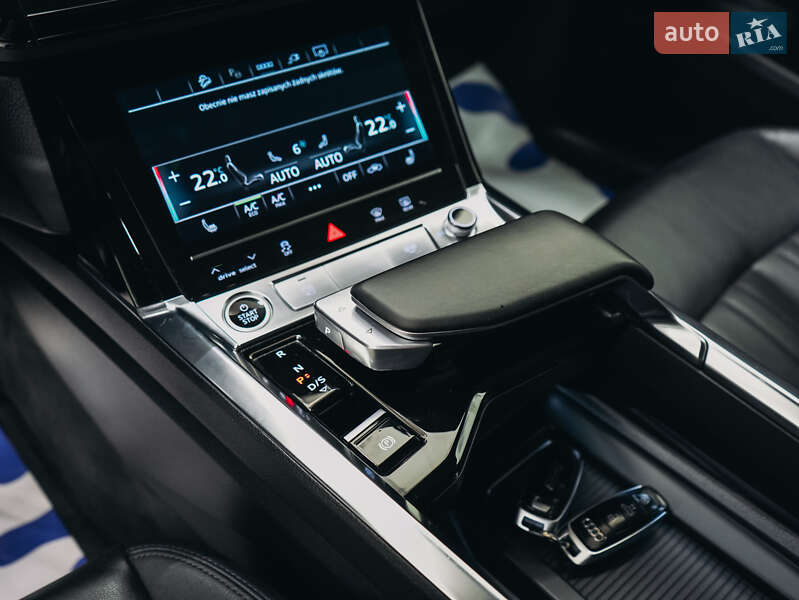 Внедорожник / Кроссовер Audi e-tron 2022 в Львове