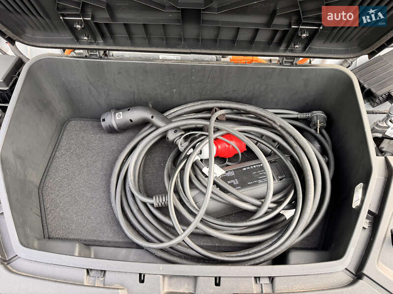 Внедорожник / Кроссовер Audi e-tron 2023 в Хмельницком