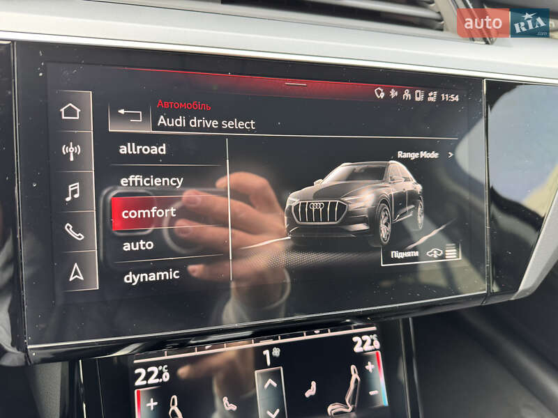 Внедорожник / Кроссовер Audi e-tron 2023 в Хмельницком