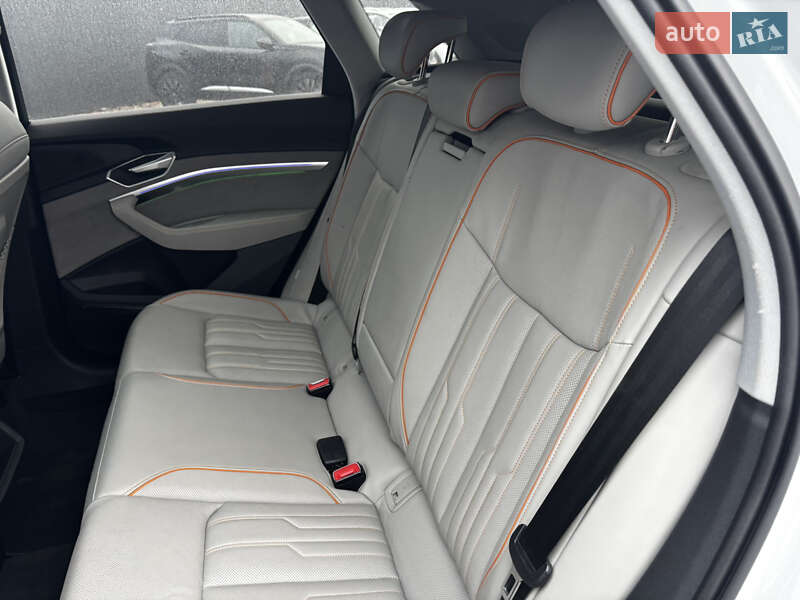 Внедорожник / Кроссовер Audi e-tron 2021 в Львове