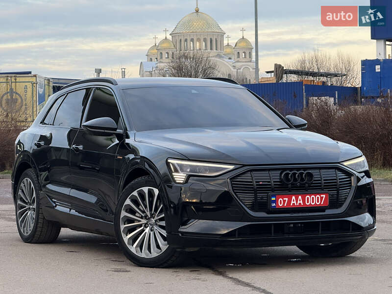 Позашляховик / Кросовер Audi e-tron 2019 в Дрогобичі