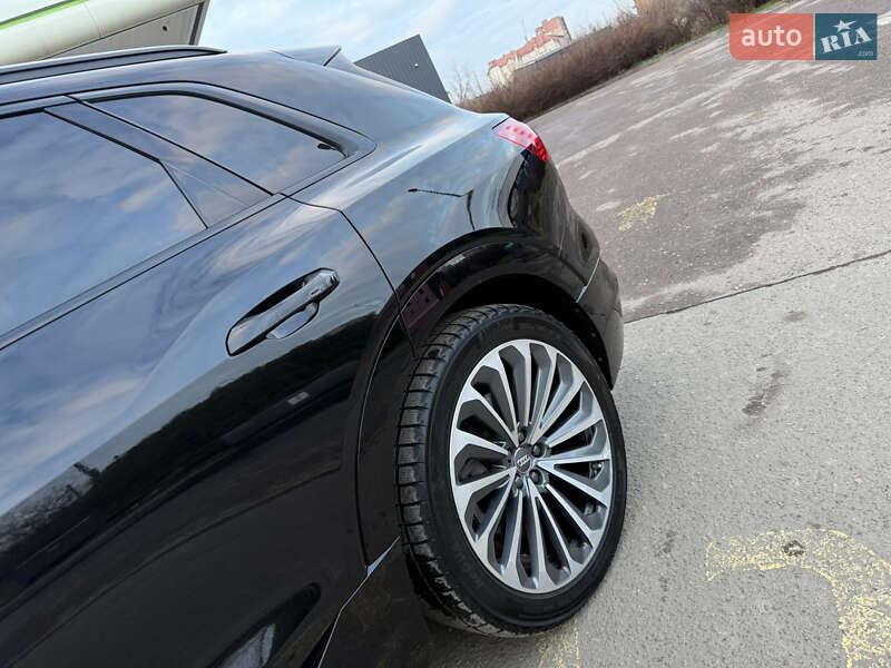 Позашляховик / Кросовер Audi e-tron 2019 в Дрогобичі