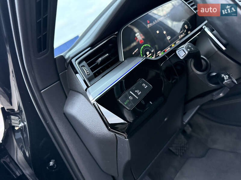 Позашляховик / Кросовер Audi e-tron 2019 в Дрогобичі