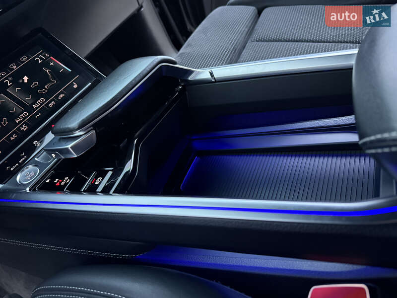 Позашляховик / Кросовер Audi e-tron 2019 в Дрогобичі