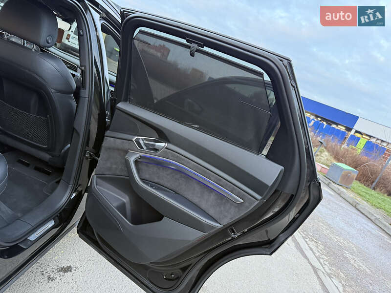Позашляховик / Кросовер Audi e-tron 2019 в Дрогобичі