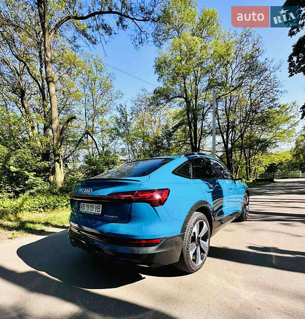 Внедорожник / Кроссовер Audi e-tron 2020 в Киеве фото 37 Внедорожник / Кроссовер Audi e-tron 2020 в Киеве