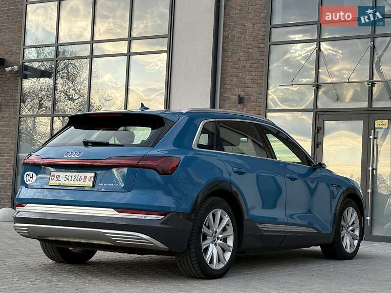 Внедорожник / Кроссовер Audi e-tron 2019 в Тернополе