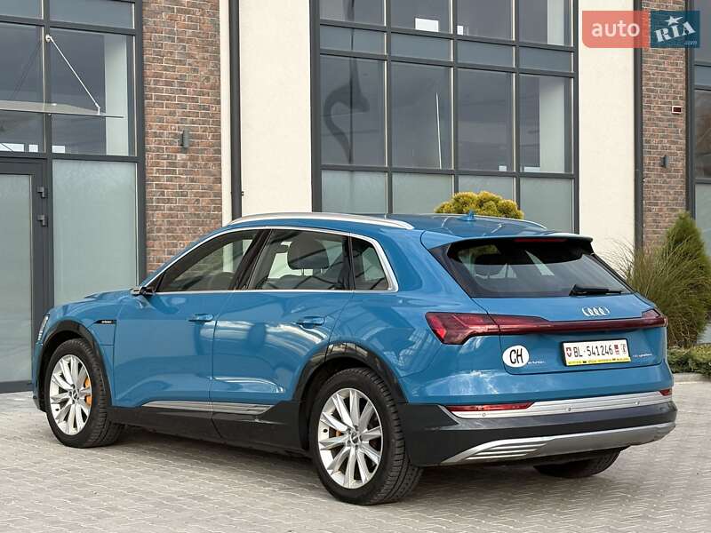 Внедорожник / Кроссовер Audi e-tron 2019 в Тернополе