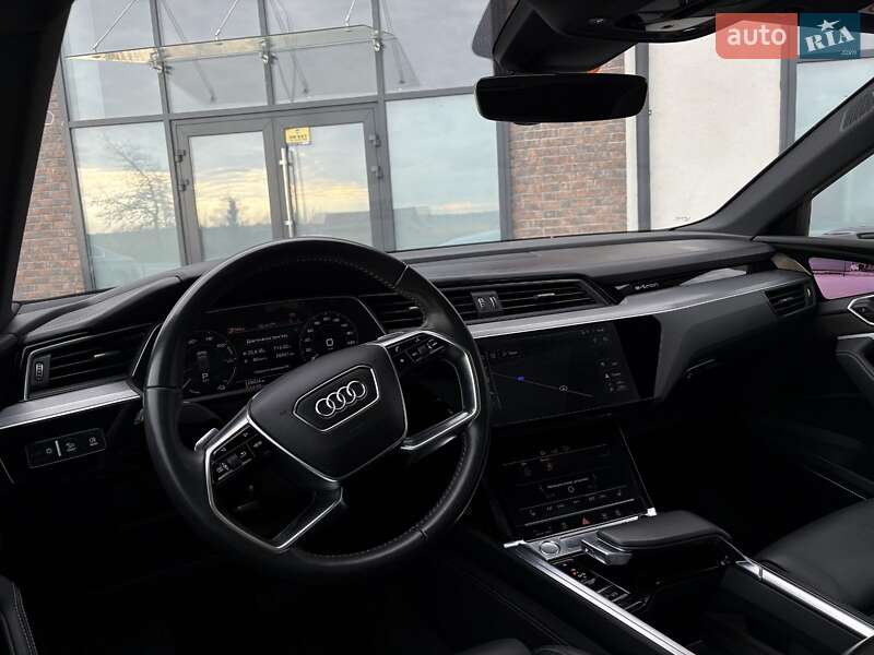 Внедорожник / Кроссовер Audi e-tron 2019 в Тернополе