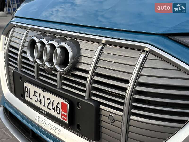 Внедорожник / Кроссовер Audi e-tron 2019 в Тернополе