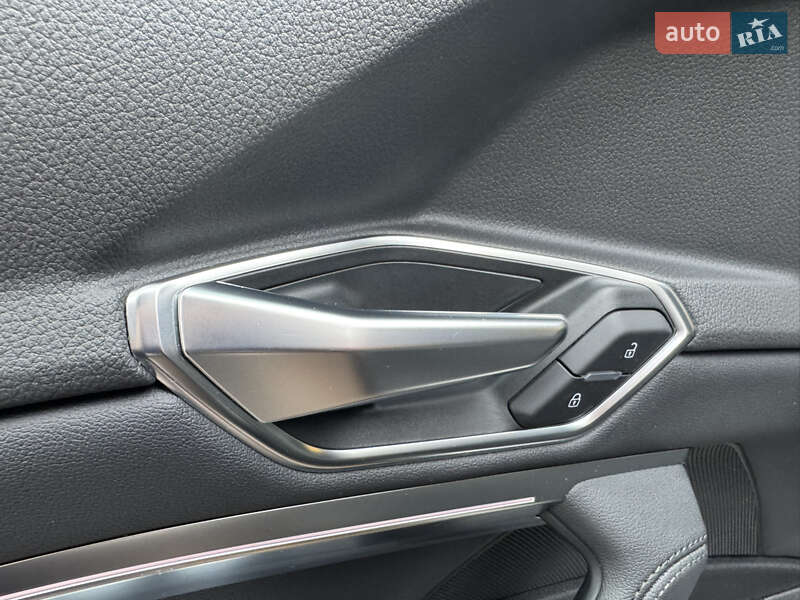 Внедорожник / Кроссовер Audi e-tron 2021 в Ровно фото 14 Внедорожник / Кроссовер Audi e-tron 2021 в Ровно