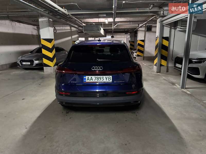Внедорожник / Кроссовер Audi e-tron 2019 в Киеве фото 6 Внедорожник / Кроссовер Audi e-tron 2019 в Киеве