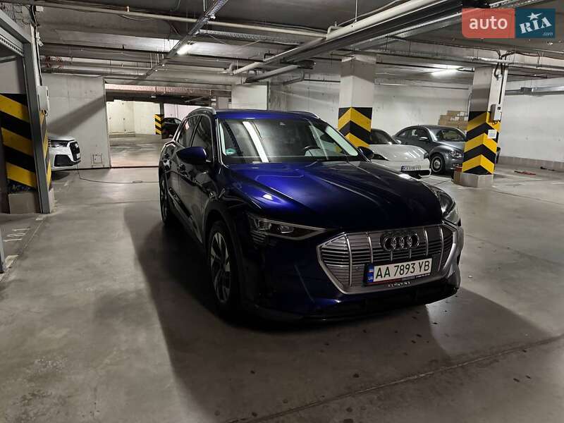 Внедорожник / Кроссовер Audi e-tron 2019 в Киеве фото 9 Внедорожник / Кроссовер Audi e-tron 2019 в Киеве