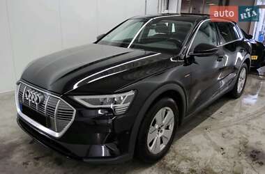 Позашляховик / Кросовер Audi e-tron 2020 в Вінниці