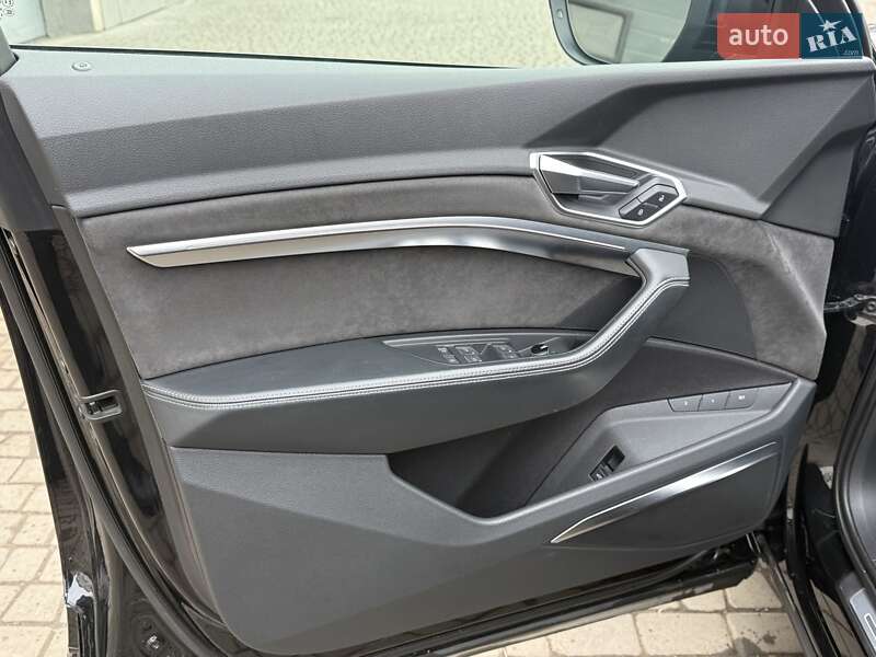 Внедорожник / Кроссовер Audi e-tron 2019 в Дрогобыче фото 27 Внедорожник / Кроссовер Audi e-tron 2019 в Дрогобыче