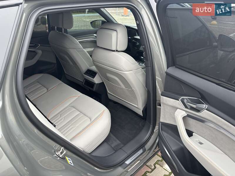 Внедорожник / Кроссовер Audi e-tron 2022 в Одессе фото 20 Внедорожник / Кроссовер Audi e-tron 2022 в Одессе