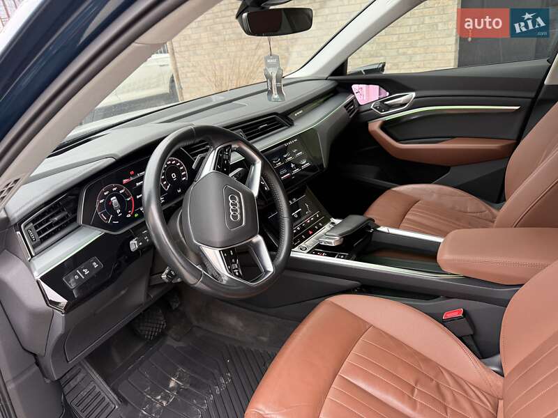 Внедорожник / Кроссовер Audi e-tron 2021 в Ивано-Франковске фото 13 Внедорожник / Кроссовер Audi e-tron 2021 в Ивано-Франковске