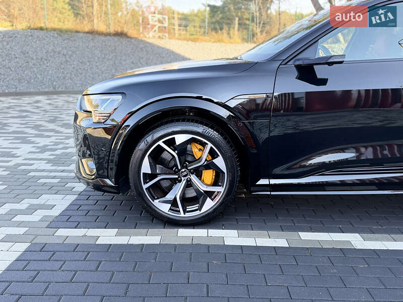 Внедорожник / Кроссовер Audi e-tron 2022 в Львове