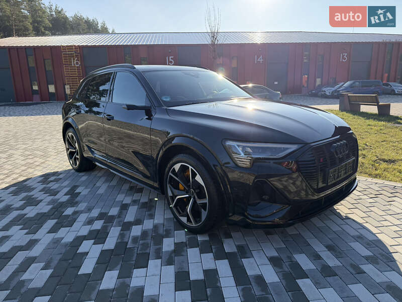 Внедорожник / Кроссовер Audi e-tron 2022 в Львове