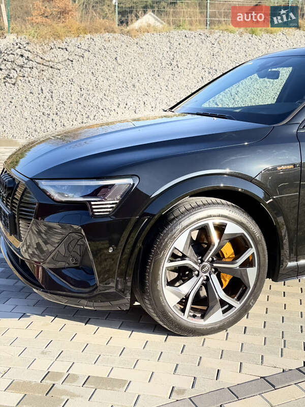 Внедорожник / Кроссовер Audi e-tron 2022 в Львове