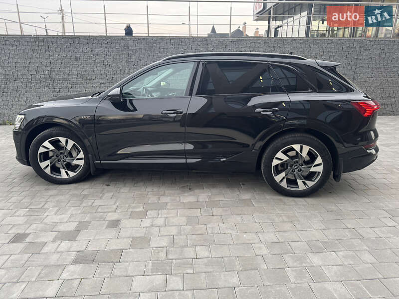Внедорожник / Кроссовер Audi e-tron 2019 в Луцке фото 10 Внедорожник / Кроссовер Audi e-tron 2019 в Луцке