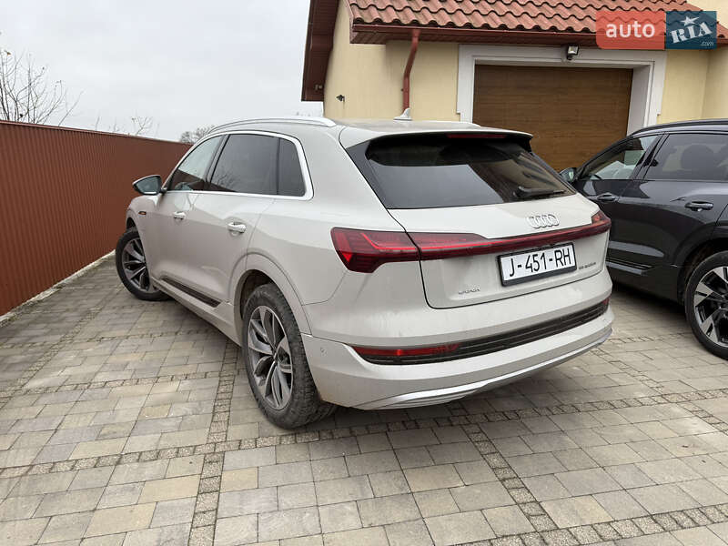 Внедорожник / Кроссовер Audi e-tron 2020 в Коломые