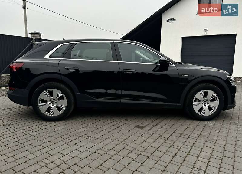 Внедорожник / Кроссовер Audi e-tron 2020 в Виннице фото 8 Внедорожник / Кроссовер Audi e-tron 2020 в Виннице