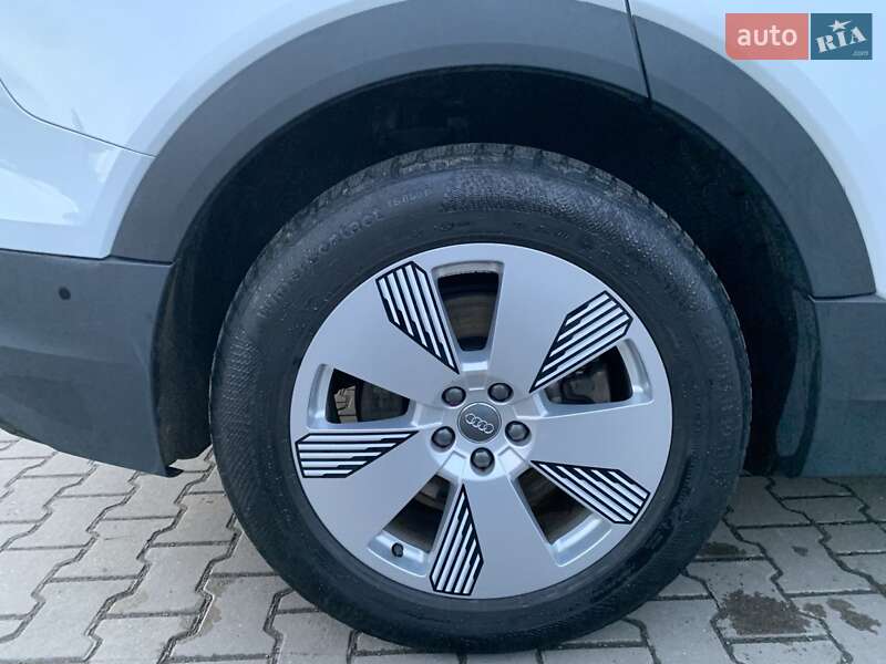 Внедорожник / Кроссовер Audi e-tron 2020 в Львове фото 14 Внедорожник / Кроссовер Audi e-tron 2020 в Львове