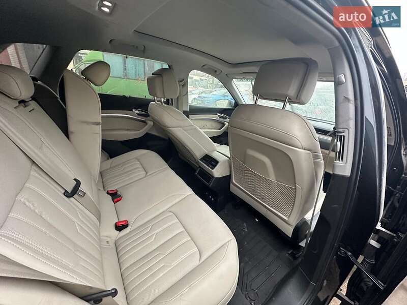 Внедорожник / Кроссовер Audi e-tron 2019 в Чернигове фото 7 Внедорожник / Кроссовер Audi e-tron 2019 в Чернигове