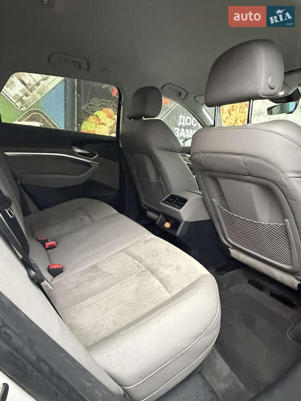 Внедорожник / Кроссовер Audi e-tron 2020 в Тернополе фото 38 Внедорожник / Кроссовер Audi e-tron 2020 в Тернополе