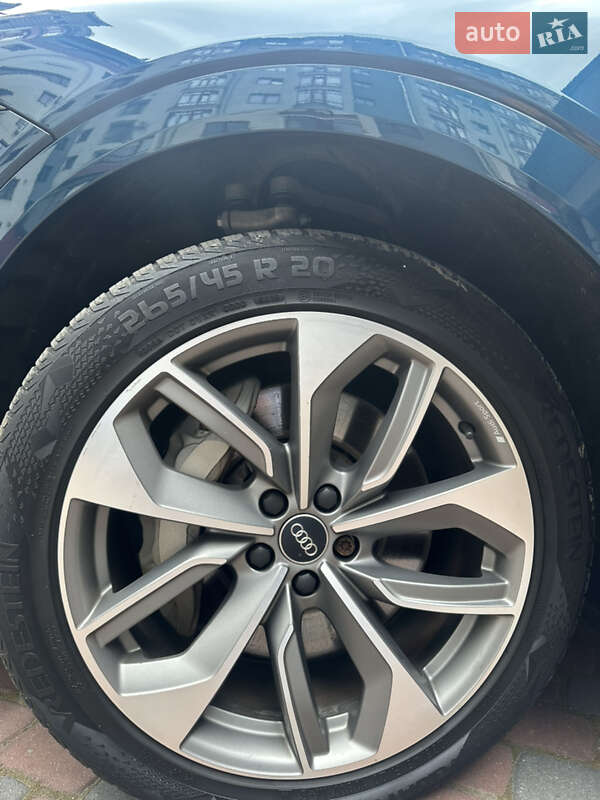 Внедорожник / Кроссовер Audi e-tron 2019 в Ивано-Франковске